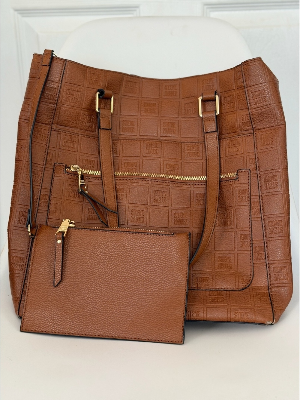 Steve Madden brown tote bag with pouch